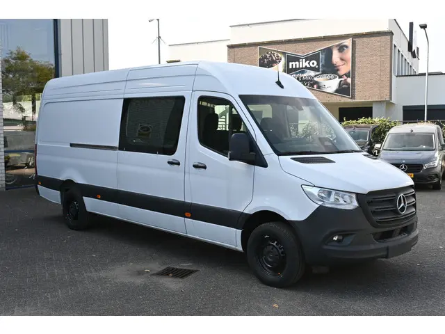 Mercedes-Benz Sprinter 317 CDI DC L3H2 Pro 2024 Diesel 8