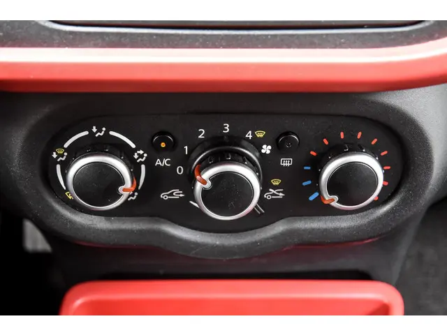 Renault Twingo 1.0 SCe Collection 2016 Benzine 16
