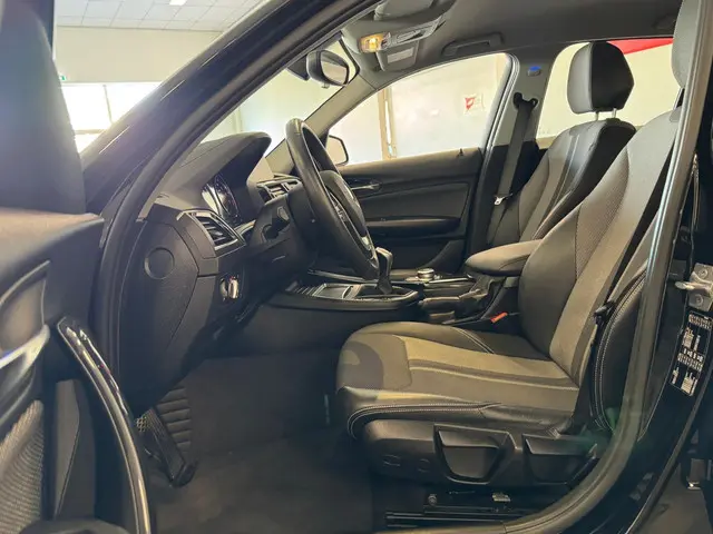 BMW 1 Serie 116i 2019 Benzine 11