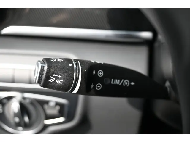 Mercedes-Benz V-Klasse 250d Lang DC 2023 Diesel 17