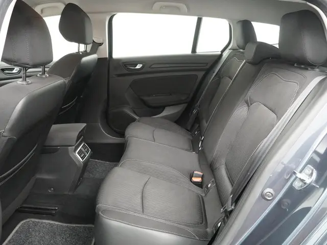 Renault Mégane Estate 1.3 TCe Limited 2019 Benzine 10