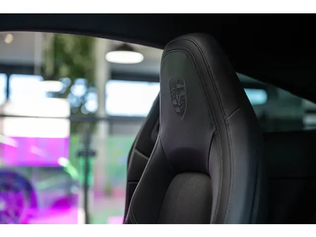 Porsche 911 992 3.0 Carrera 4S 2020 Benzine 24