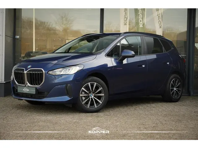 BMW 2 Serie Active Tourer 220i 2023 Hybride Benzine