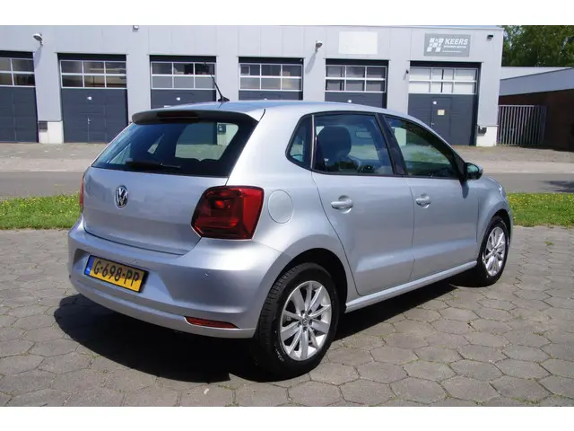 Volkswagen Polo 1.0 Trendline 2014 Benzine 6
