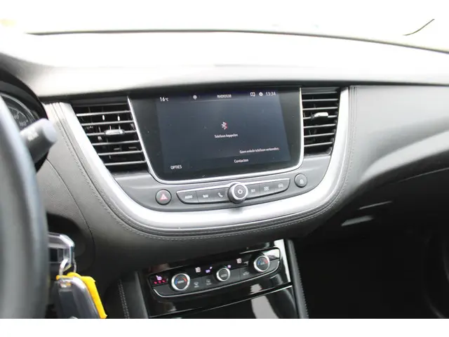 Opel Grandland X 1.2T 130 INNOVATION 2019 Benzine 22