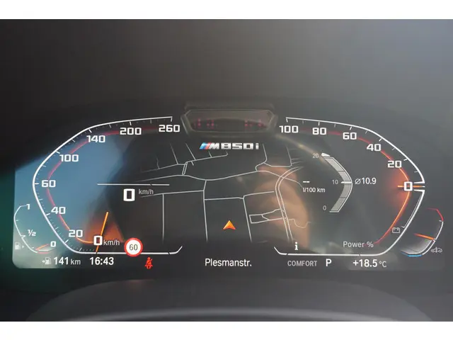 BMW 8 Serie Cabrio M850i xDrive 2021 Benzine 35