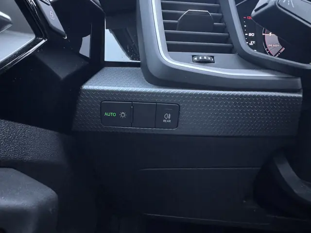 Audi A1 Sportback 25 TFSI Pro Line 2019 Benzine 13