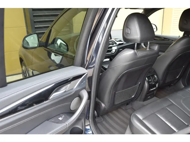 BMW iX3 High Executive 80 kWh 2021 Elektrisch 19