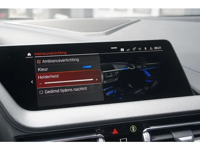 BMW 1 Serie 118i 2020 Benzine 44