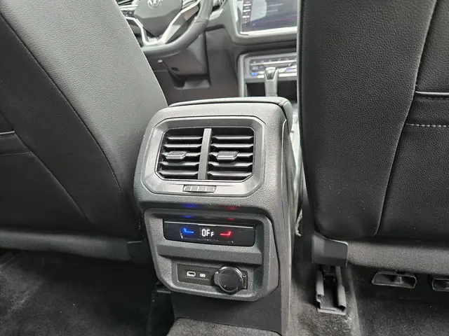 Volkswagen Tiguan 1.5 TSI R-Line 2023 Benzine 16