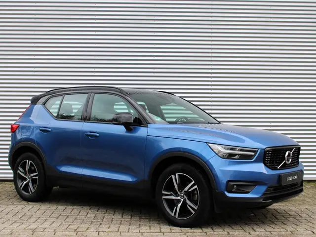 Volvo XC40 2.0 T4 R-Design 2018 Benzine 3