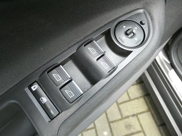 Ford C-MAX HELAAS VERKOCHT!!! 2017 Benzine 14