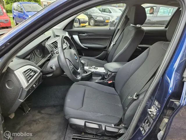 BMW 1 Serie 116i Business 2012 Benzine 12