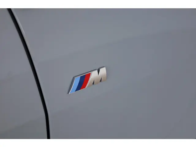 BMW i4 eDrive40 2025 Elektrisch 28