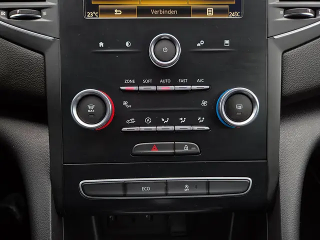 Renault Mégane Estate 1.3 TCe Limited 2018 Benzine 27