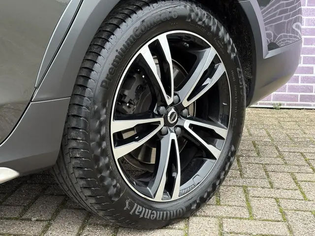 Volvo V90 Cross Country 2.0 B5 AWD Pro 2021 Benzine 9