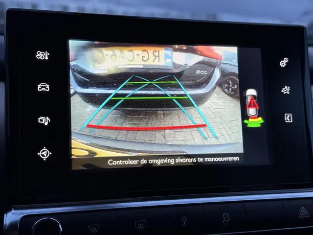 Citroën C4 Cactus 1.2 PureTech Shine 2015 Benzine 13