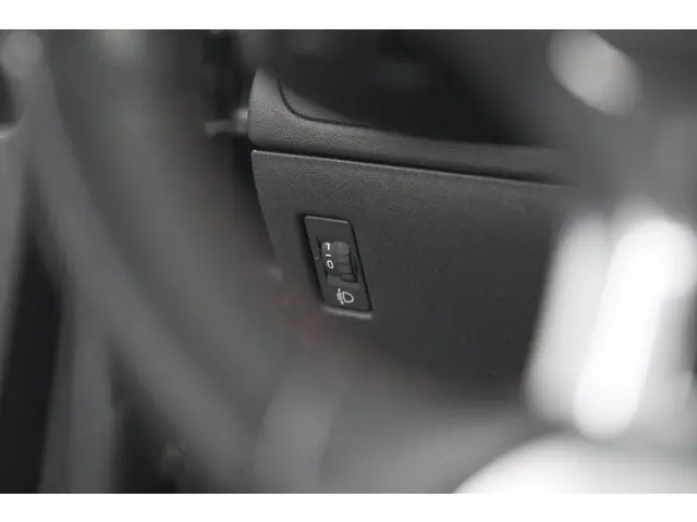 Peugeot 2008 PureTech 110 EAT6 GT 2017 Benzine 39