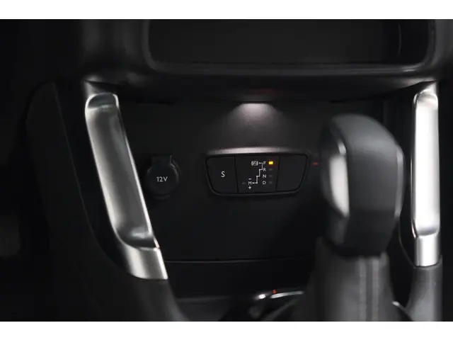 Citroën C3 Aircross PureTech 130 EAT6 Max 2024 Benzine 38