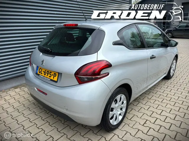 Peugeot 208 1.0 PureTech Access 2015 Benzine 8