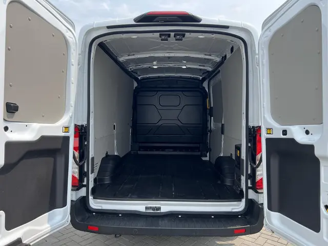 Ford E-Transit 350 L2H2 Trend 68 kWh 2023 Elektrisch 11