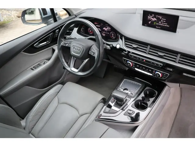 Audi Q7 3.0T Quattro 2017 Benzine 5