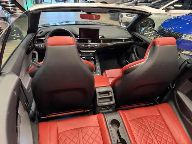 Audi S5 Cabriolet 3.0 TFSI quattro 2020 Benzine 22