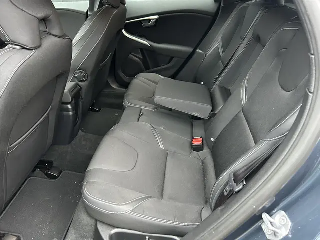 Volvo V40 1.5 T2 Polar+ 2019 Benzine 8