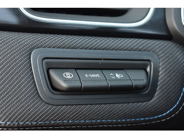 Renault Captur esprit Alpine 2025 Hybride Benzine 17