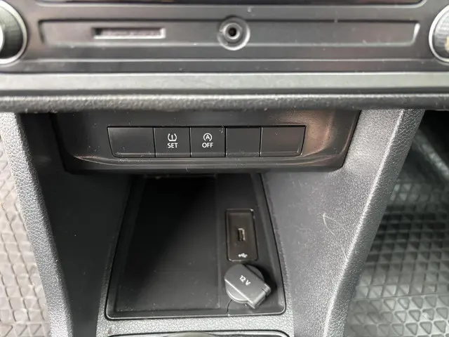 Volkswagen Caddy 1.2 TSI Personen 2016 Benzine 16