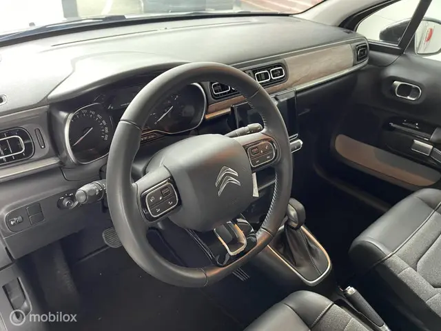 Citroën C3 1.2 PureTech shine automaat 2024 Benzine 6