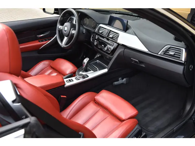 BMW 4 Serie Cabrio 440i High Executive 2019 Benzine 13