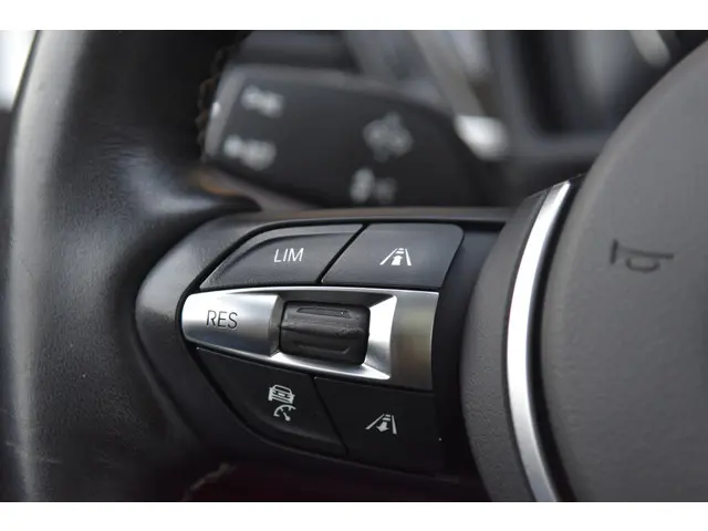 BMW X1 sDrive20i VDL Nedcar Edition 2019 Benzine 25