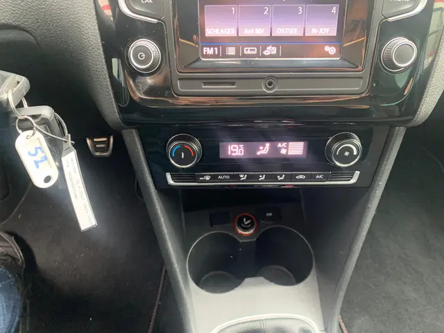 Volkswagen Polo ,Pds,Airco,cruise 2017 Benzine 16