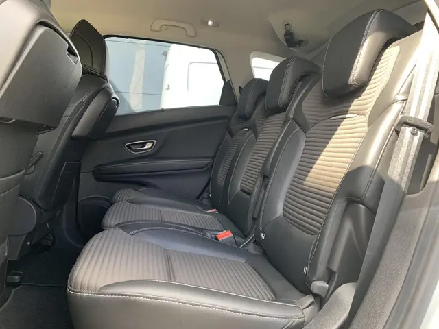 Renault Scénic 1.3 TCe Intens 2018 Benzine 8