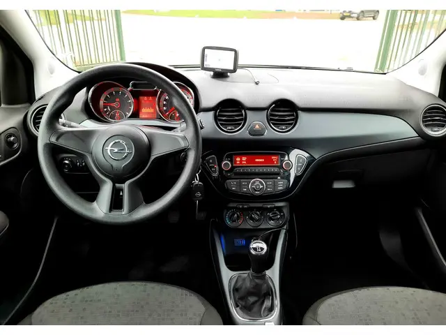 Opel ADAM 1.2 Airco Navi 69072 Km NAP... 2013 Benzine 10