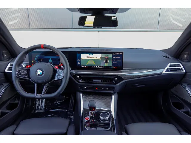BMW M3 Touring xDrive Competition 2024 Benzine 42