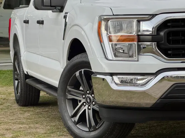 Ford F-150 5.0L V8 XLT 6 Zits BPM-VRIJ 2024 Benzine 7
