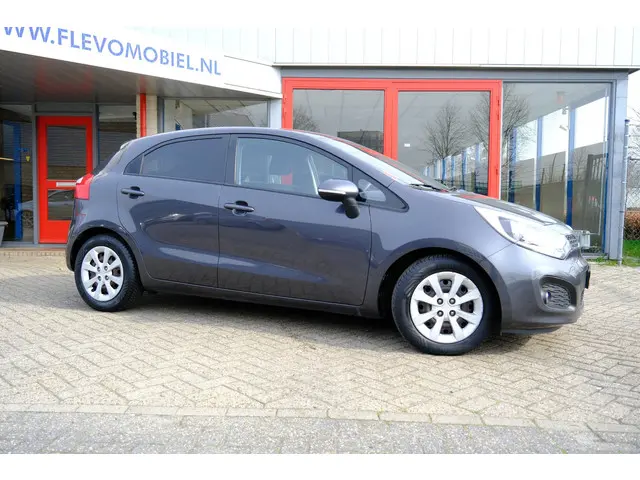 Kia Rio 1.2 CVVT Plus Pack 5-drs Airco|Navi 2014 Benzine 4