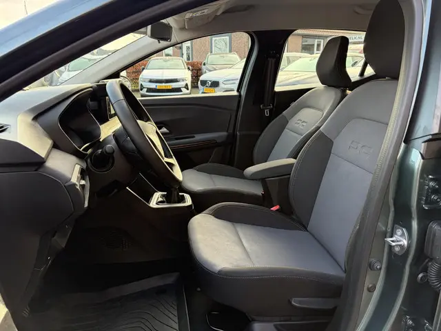 Dacia Sandero Stepway 1.1 TCe 110 Extreme 2024 Benzine 17