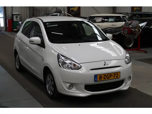 Mitsubishi Space Star 1.2 Intense Automaat 2014 Benzine 2