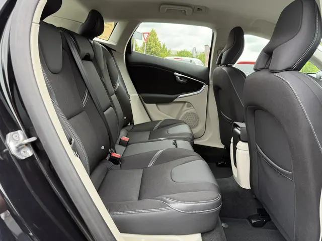 Volvo V40 2.0 D2 Momentum Business 2015 Diesel 8