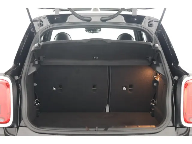 MINI Cooper Mini 1.5 60 Years Edition 2020 Benzine 19