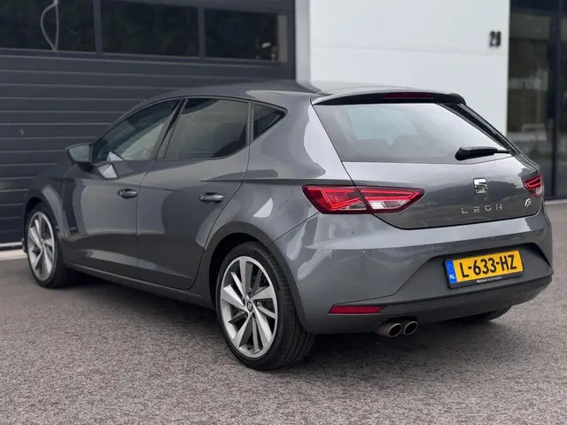 SEAT Leon 1.4 EcoTSI FR CarPlay|Stoelverw|Navi 2016 Benzine 2