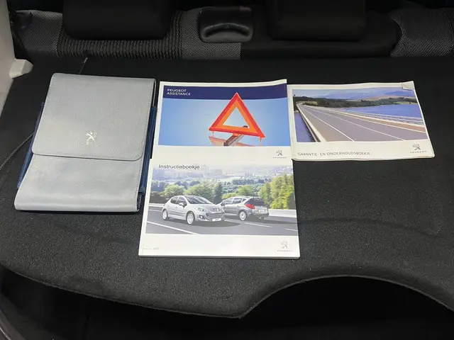 Peugeot 207 1.4 VTi Access 2012 Benzine 13