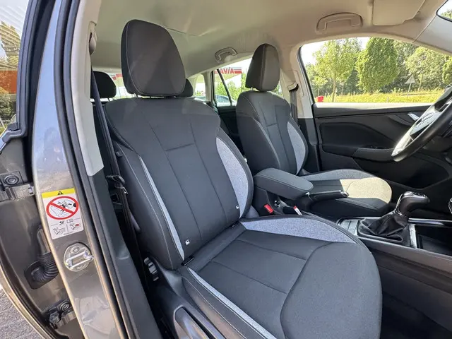 Škoda Kamiq 1.0 TSI Selection DSG 110 pK 2024 Benzine 5