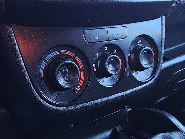 Opel Combo 1.3 2014 Diesel 10