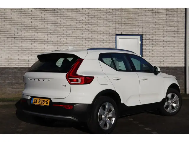 Volvo XC40 2.0 T4 Momentum Pro 2019 Benzine