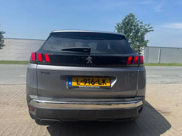 Peugeot 3008 1.2 PureTech Blue Lease Premium 2017 Benzine 7