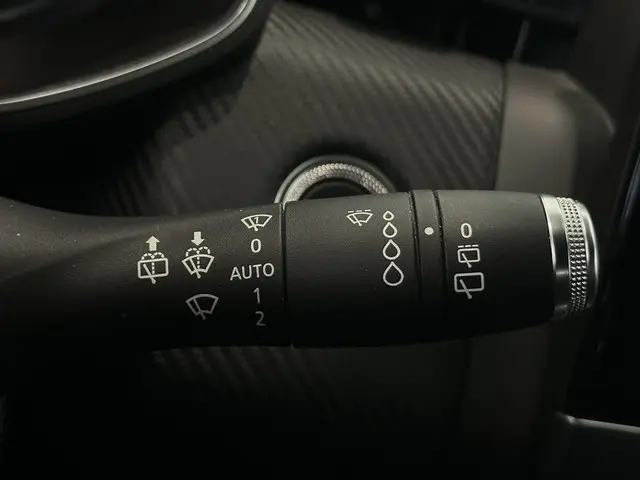 Renault Clio 1.3 TCe 130 EDC R.S. Line 2021 Benzine 42